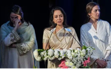 Hema Malini leads Delhi prayer gathering for Dharmendra, attended by Amit Shah and Om Birla