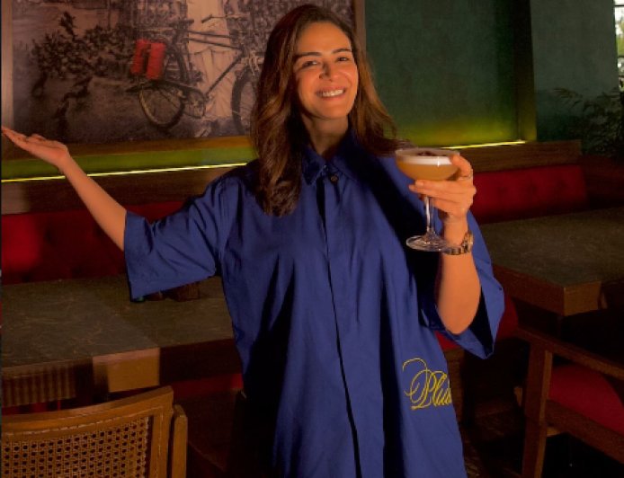 Mona Singh of ‘3 Idiots’ fame launches nostalgic, old-school style restaurant in Mumbai